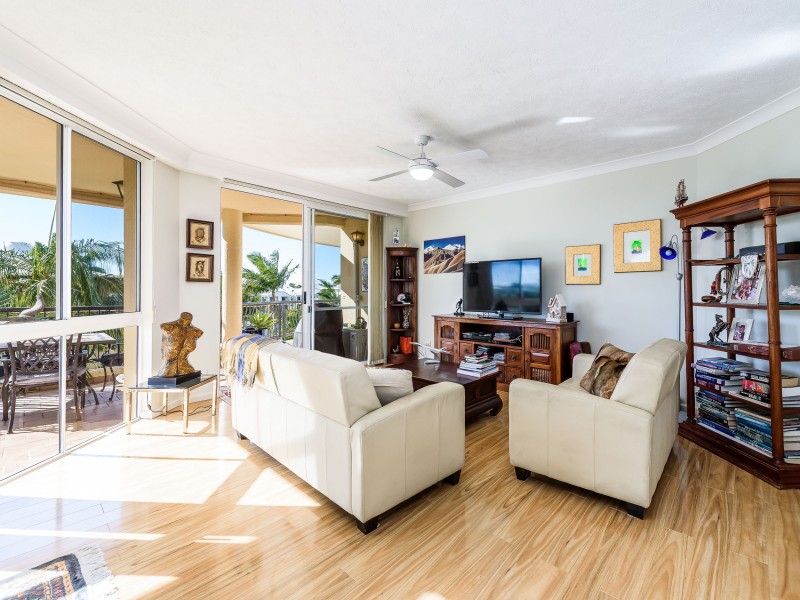 32/41A Broadwater Street, Runaway Bay QLD 4216