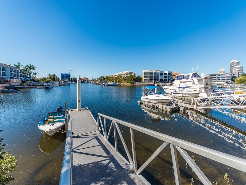 3/89 Bayview Street, Runaway Bay QLD 4216