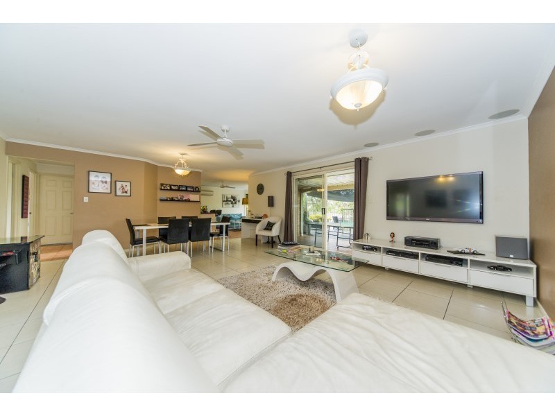 21 Palmerston Drive, Oxenford QLD 4210