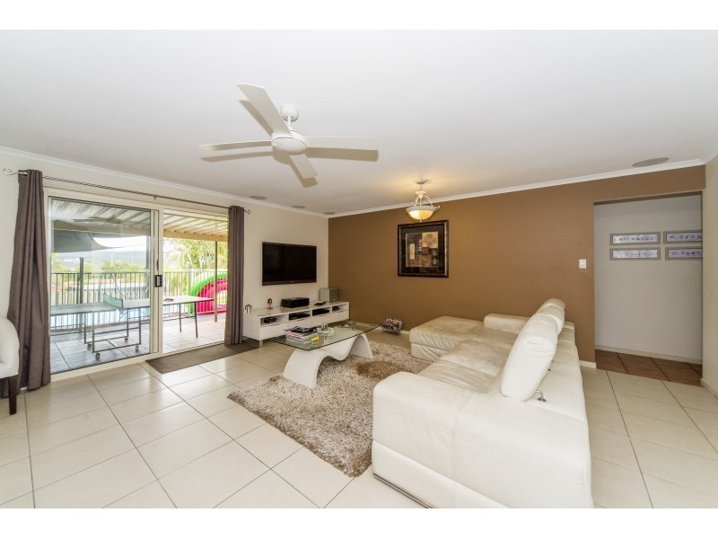21 Palmerston Drive, Oxenford QLD 4210