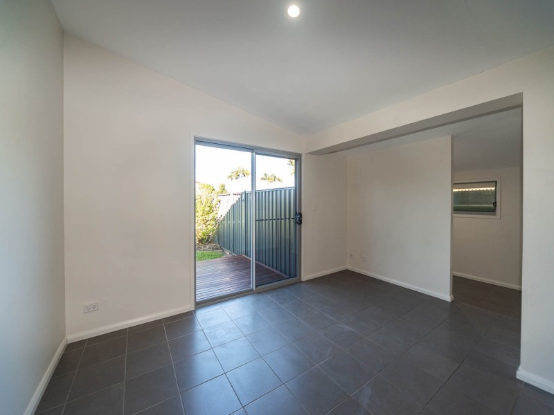 4 Serene Court, Arundel QLD 4214