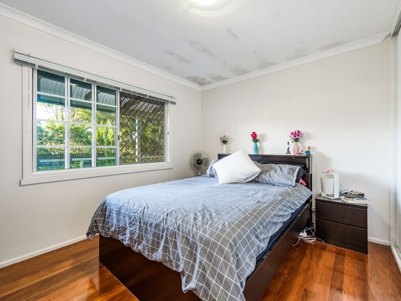 48 Clam Street, Runaway Bay QLD 4216