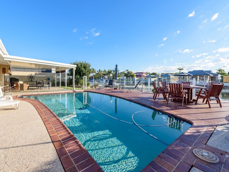 14 Drysdale Place, Paradise Point QLD 4216