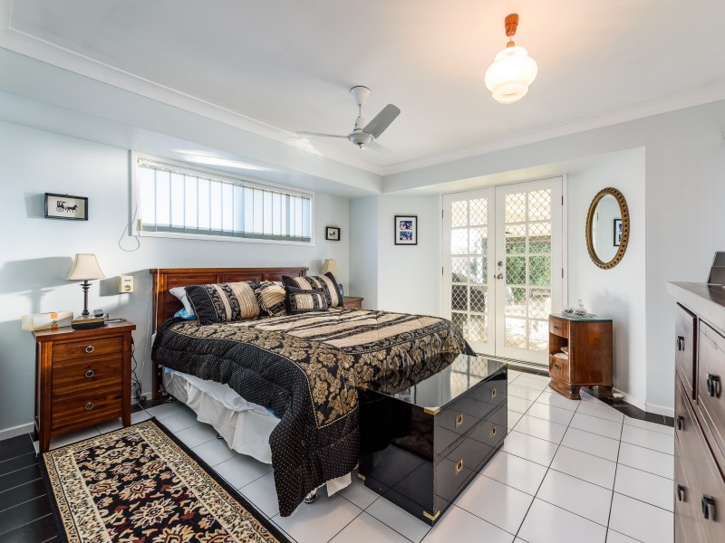 14 Drysdale Place, Paradise Point QLD 4216