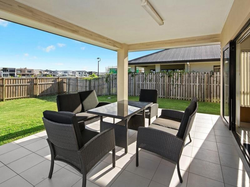 88/19 Santa Barbara Road, Hope Island QLD 4212