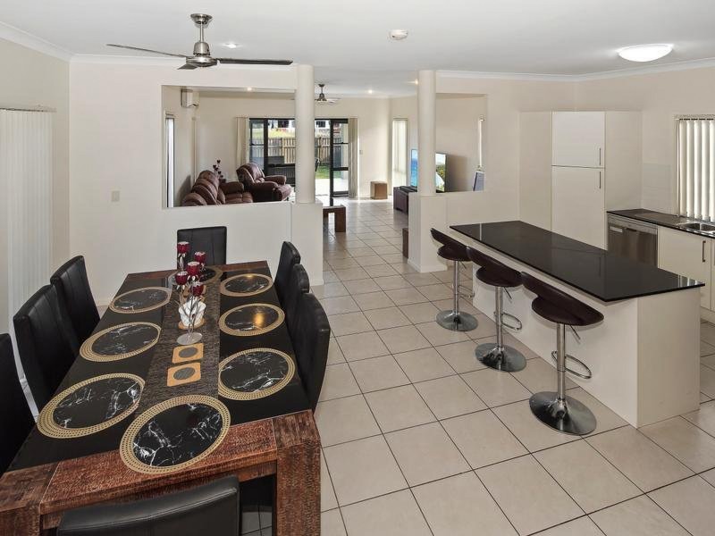 88/19 Santa Barbara Road, Hope Island QLD 4212