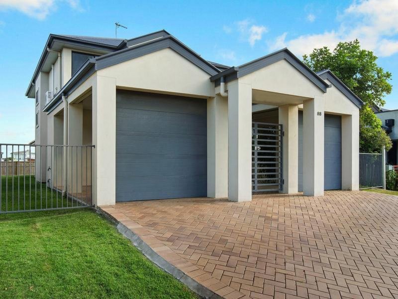 88/19 Santa Barbara Road, Hope Island QLD 4212