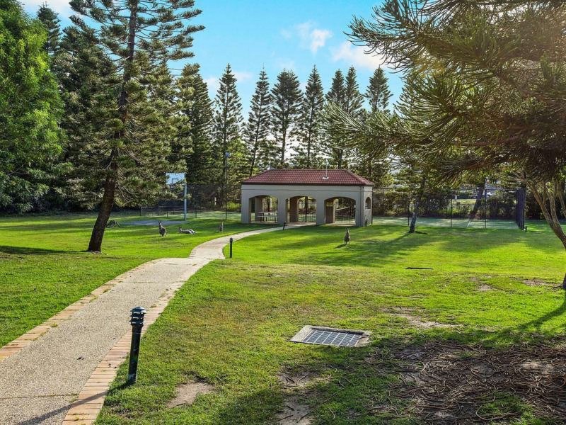 88/19 Santa Barbara Road, Hope Island QLD 4212