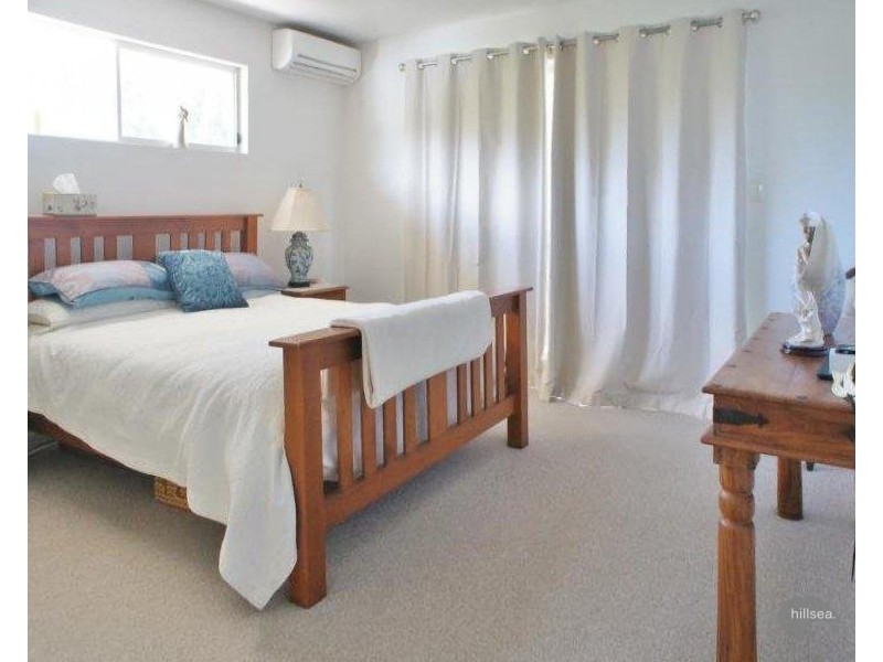 2/17 Teal Avenue, Paradise Point QLD 4216