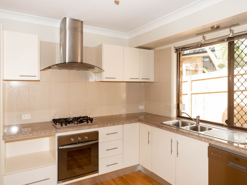 146 Mildura Drive, Helensvale QLD 4212