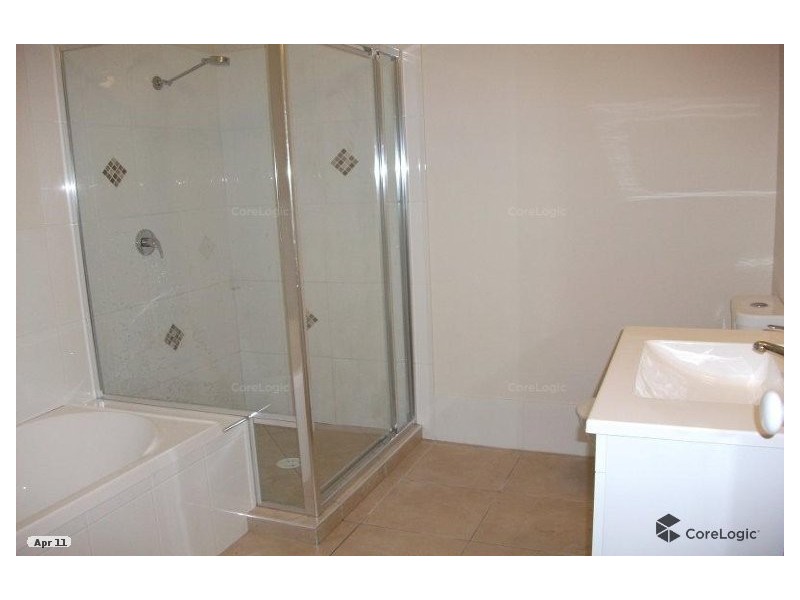 2/5 Stoney Creek Circuit, Ormeau QLD 4208