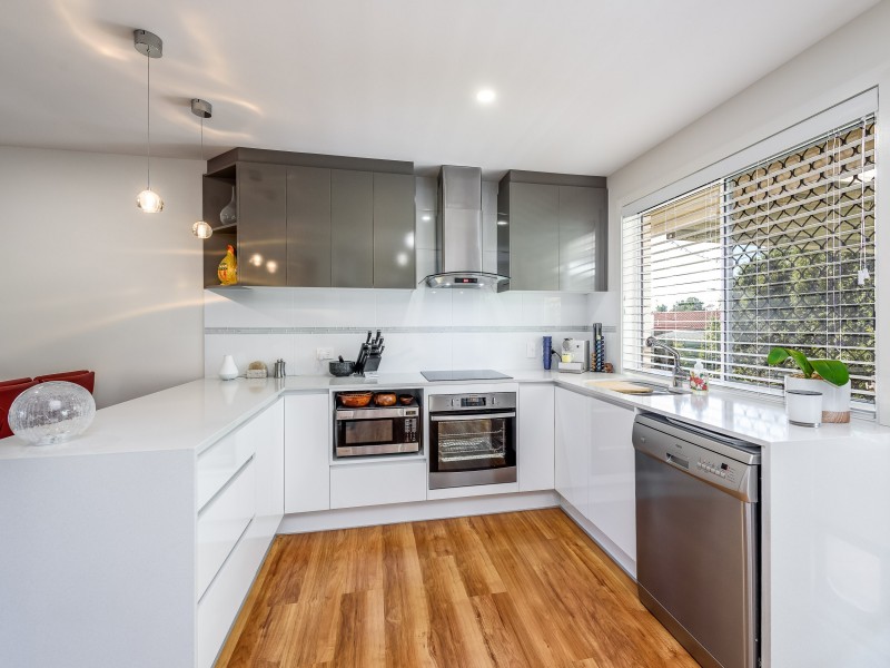 2/22 Senate Street, Labrador QLD 4215