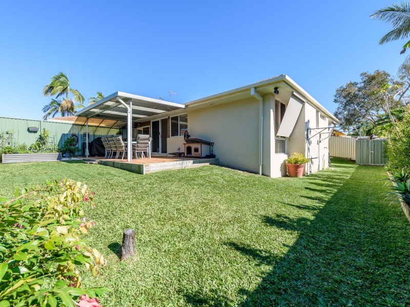 2/22 Senate Street, Labrador QLD 4215