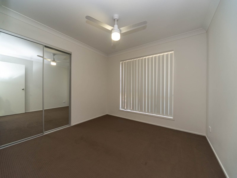 2/21 Winston Way, Pimpama QLD 4209