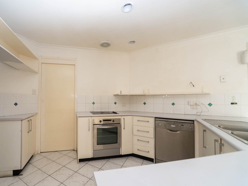 258 Discovery Drive, Helensvale QLD 4212
