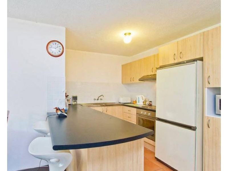 1/159 Muir Street, Labrador QLD 4215