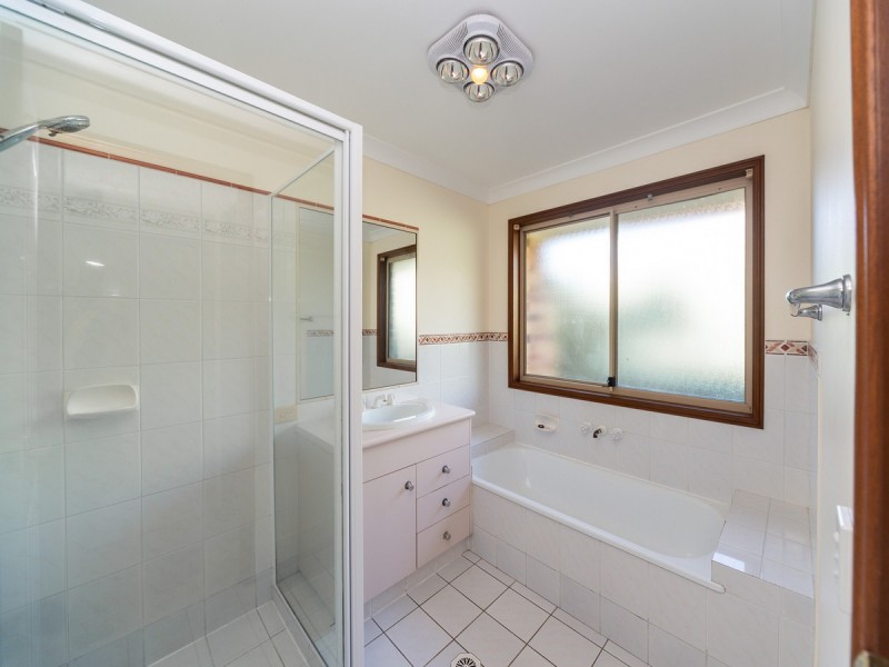 27 Rebbechi Court, Parkwood QLD 4214