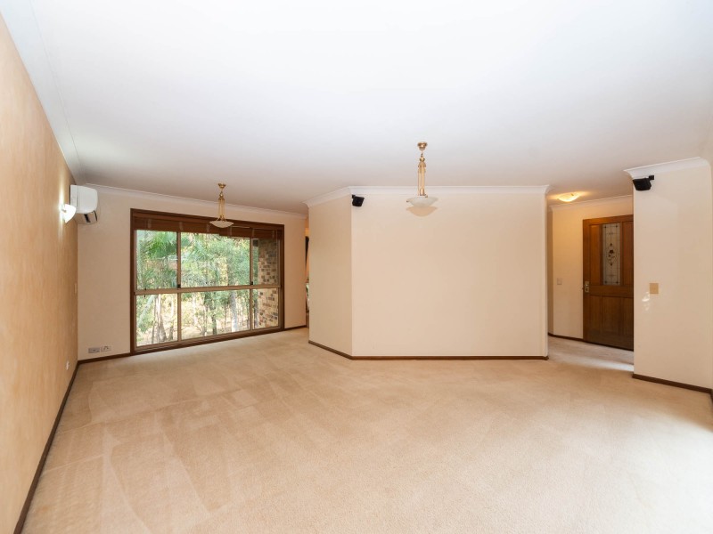 27 Rebbechi Court, Parkwood QLD 4214