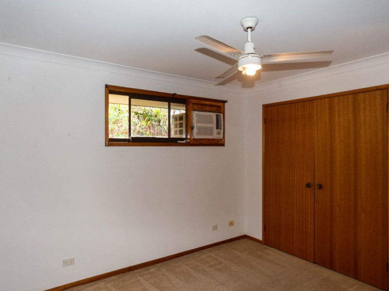 27 Aberdeen Court, Highland Park QLD 4211