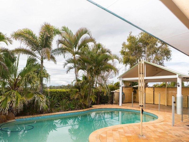 27 Aberdeen Court, Highland Park QLD 4211
