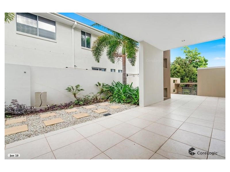 2/1005 Lakeview Terrace, Benowa QLD 4217