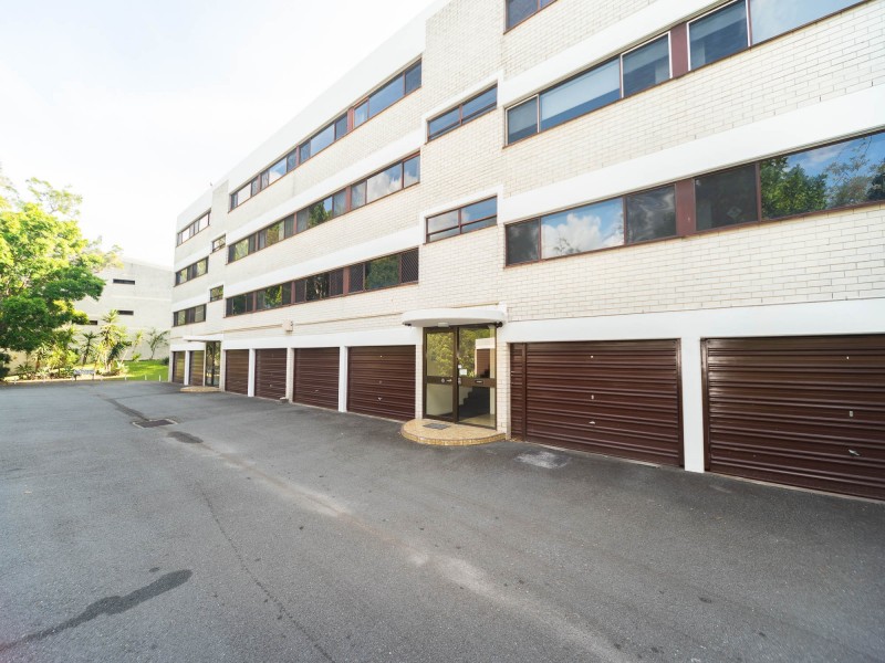 10/28-30 Rudd Street, Broadbeach Waters QLD 4218