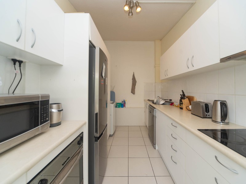 10/28-30 Rudd Street, Broadbeach Waters QLD 4218
