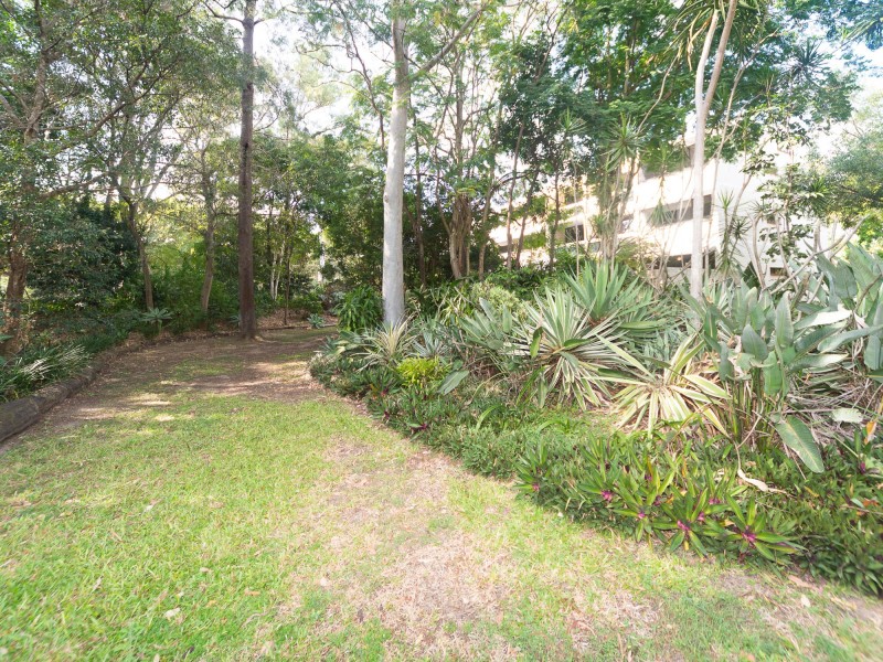 10/28-30 Rudd Street, Broadbeach Waters QLD 4218
