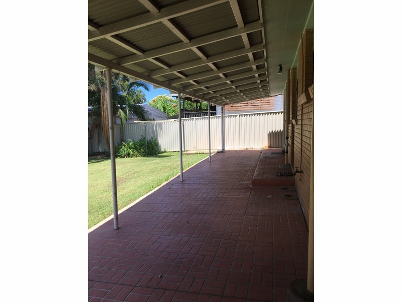 119 Central Street, Labrador QLD 4215