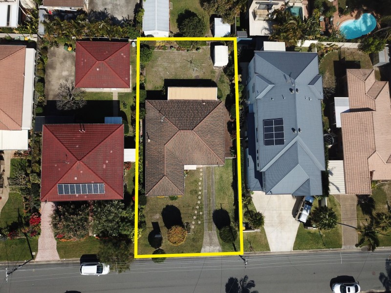 26 Shoveller Avenue, Paradise Point QLD 4216
