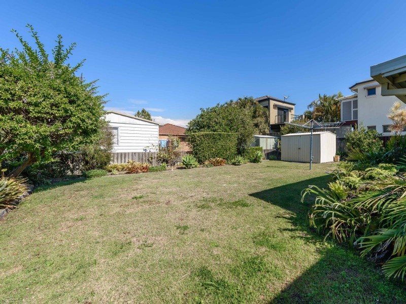 26 Shoveller Avenue, Paradise Point QLD 4216