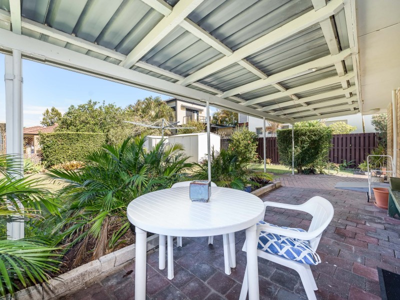 26 Shoveller Avenue, Paradise Point QLD 4216