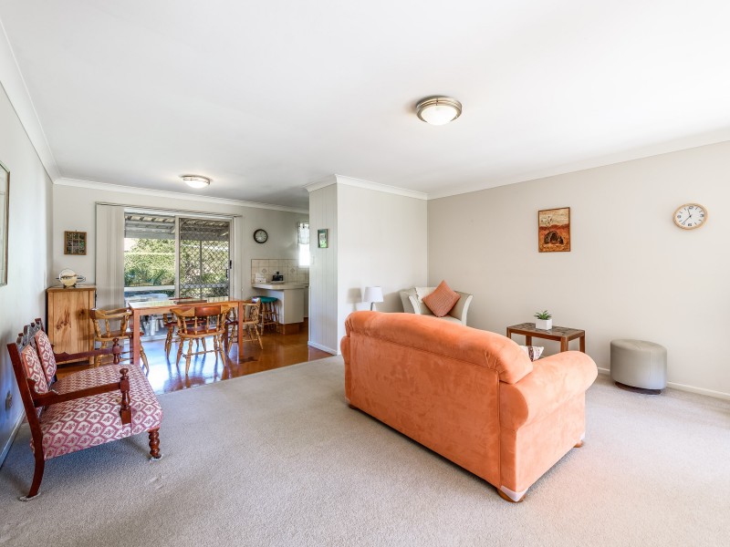 26 Shoveller Avenue, Paradise Point QLD 4216