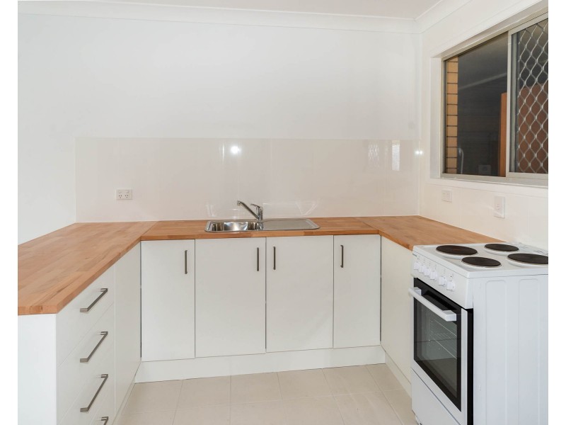 2/9 Whiting Street, Labrador QLD 4215