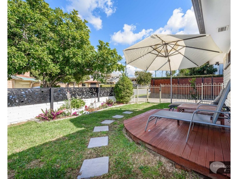 1/13 Errol Avenue, Paradise Point QLD 4216