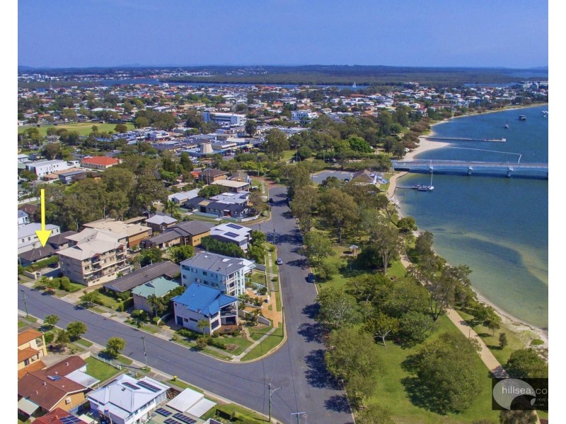 1/13 Errol Avenue, Paradise Point QLD 4216