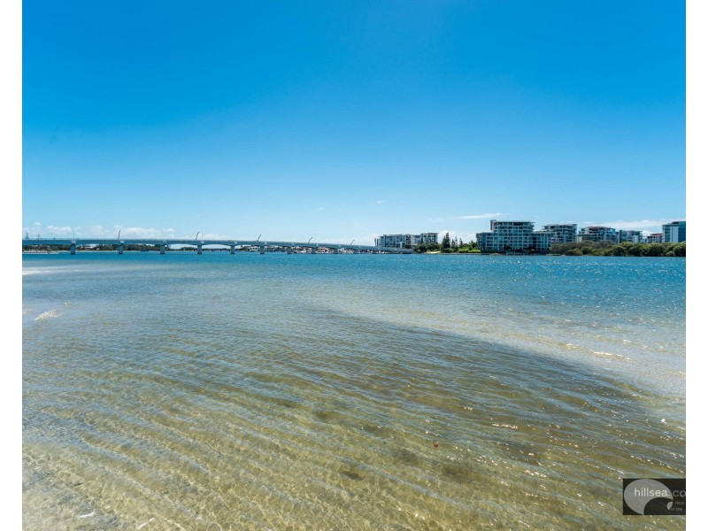 1/13 Errol Avenue, Paradise Point QLD 4216