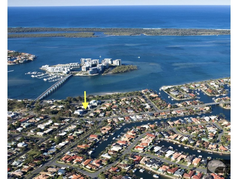 1/13 Errol Avenue, Paradise Point QLD 4216