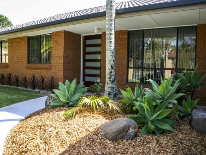 10 Kingaroy Avenue, Helensvale QLD 4212