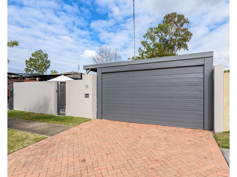 33 Turana Street, Coombabah QLD 4216