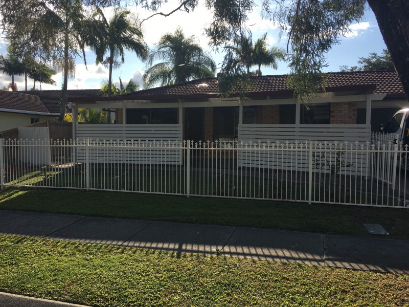 2/49 Botanical Drive, Labrador QLD 4215