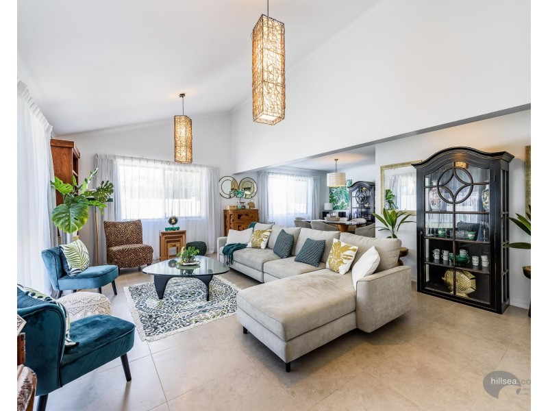 14A Thrush Avenue, Paradise Point QLD 4216