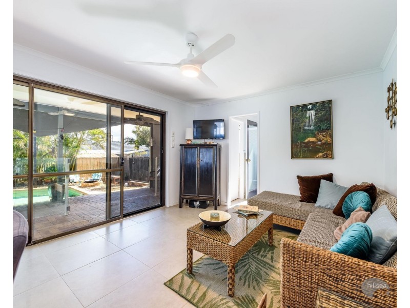 14A Thrush Avenue, Paradise Point QLD 4216