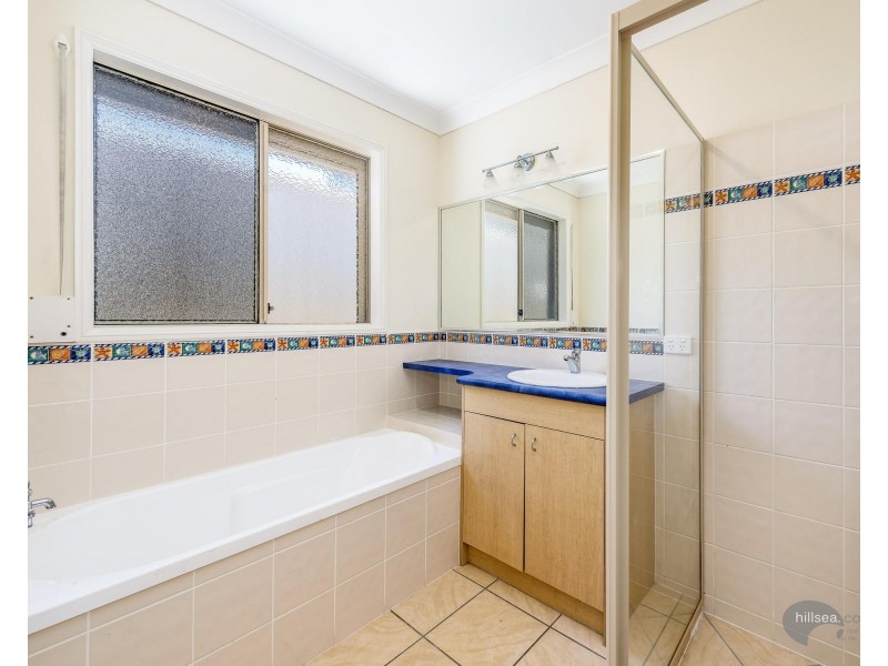 12 Tandanus Court, Oxenford QLD 4210