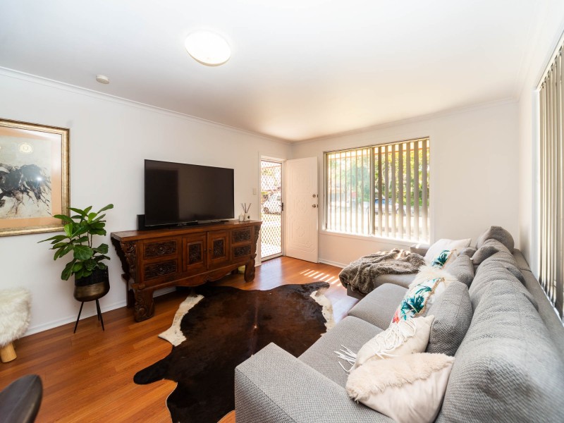 16 Muscovey Avenue, Paradise Point QLD 4216