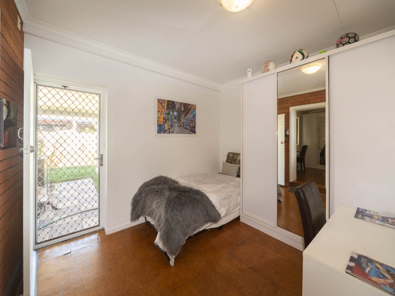 16 Muscovey Avenue, Paradise Point QLD 4216