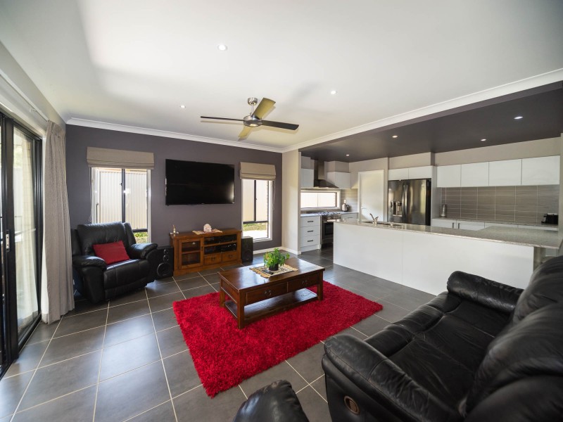 63 Peter Mills Drive, Gilston QLD 4211