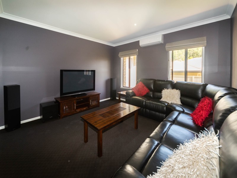 63 Peter Mills Drive, Gilston QLD 4211