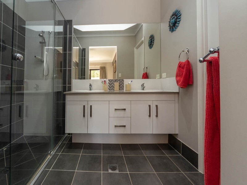 63 Peter Mills Drive, Gilston QLD 4211