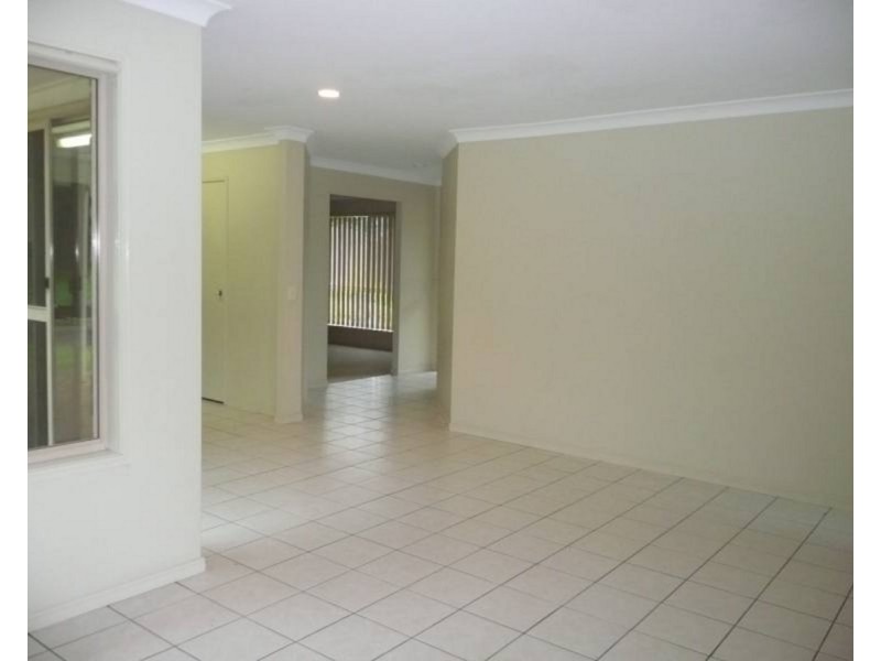 22 Alcott Court, Parkwood QLD 4214